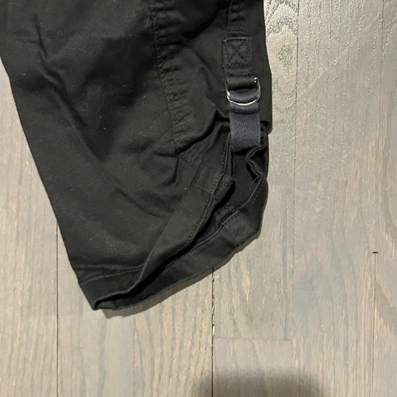 White House Black Market Black Cargo Pants Relaxed Fit - Picture 2 of 10